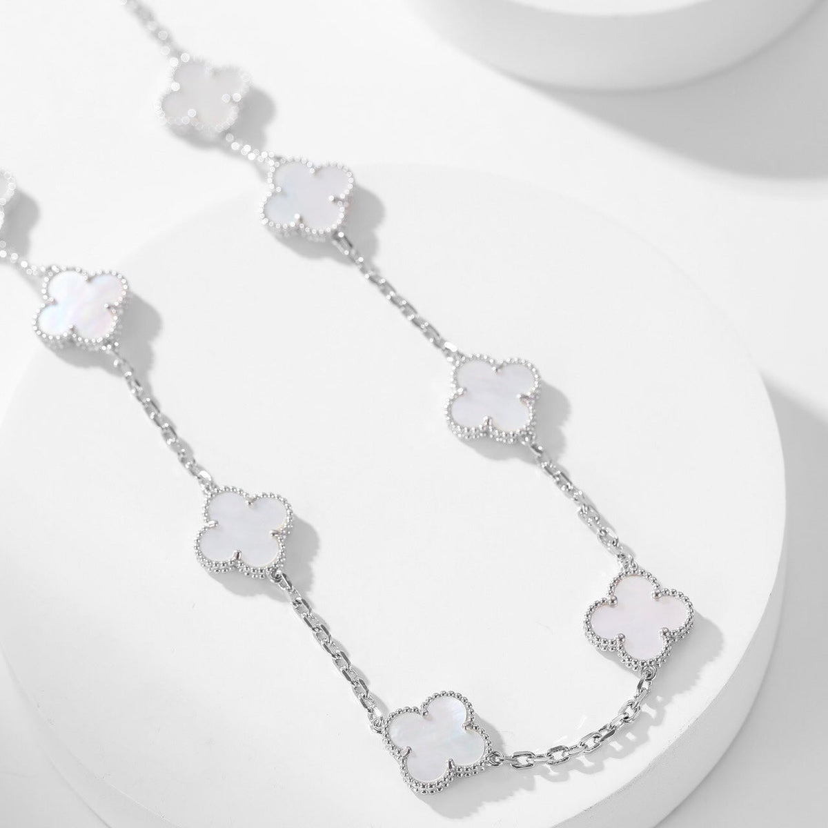 [Dawnora Jewelry]CLOVER 10 MOTIFS WHITE MOTHER OF PEARL NECKLACE